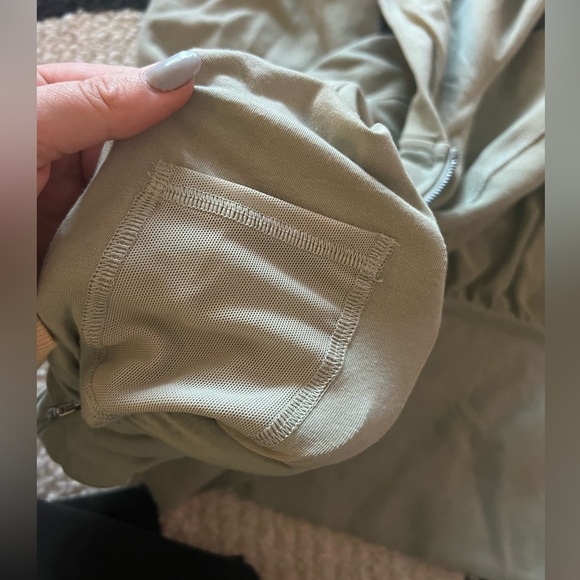 Lululemon hugged waist zip hoodie - Picture 10 of 14